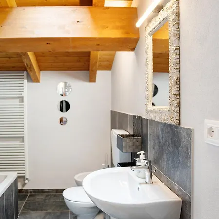 Holiday home Lori's 2 *